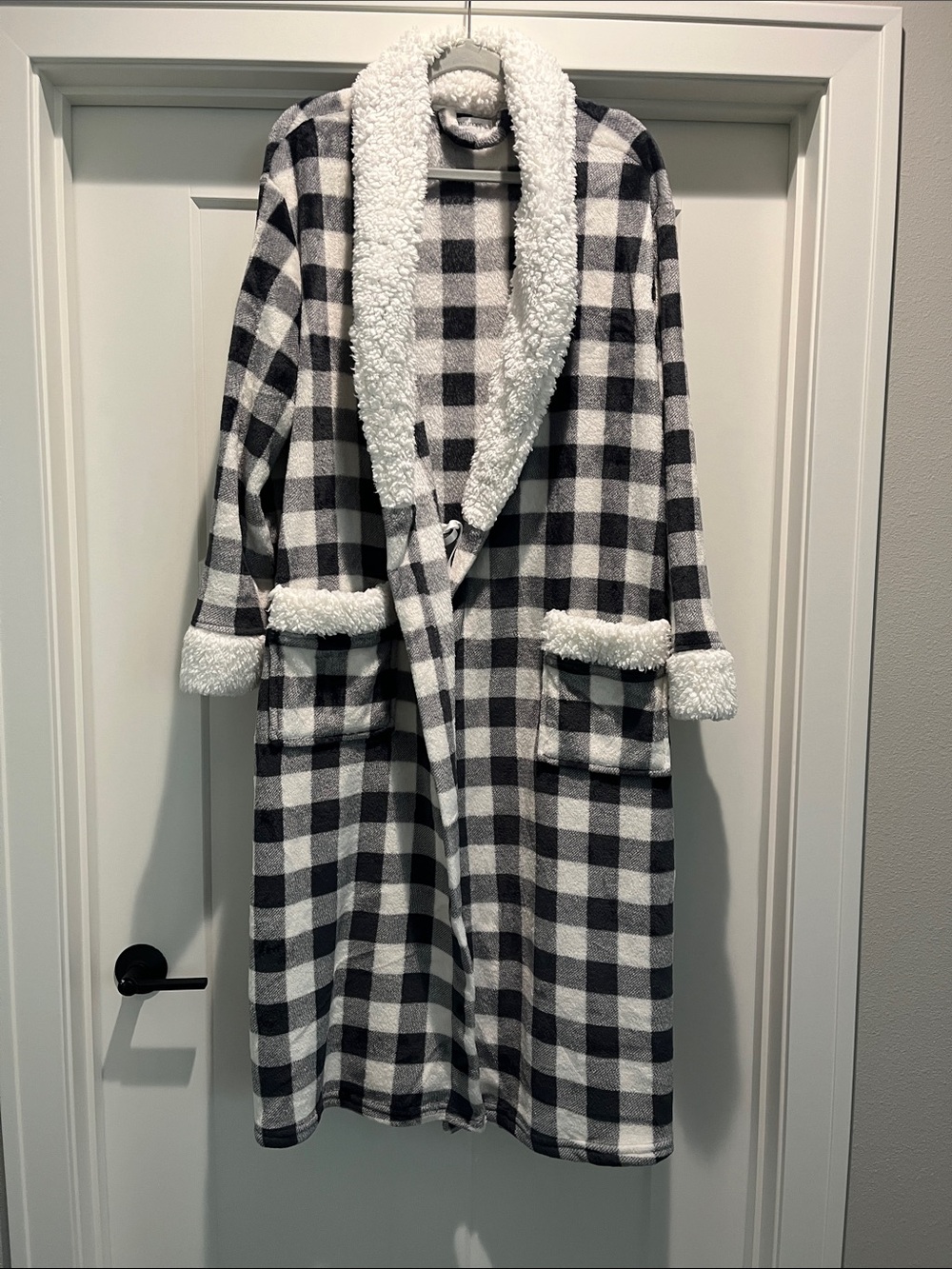Maurices Gray and White Sherpa-Trim Sleep Robe